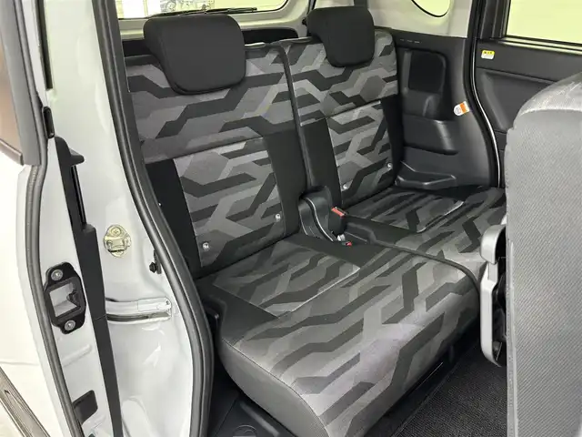 ダイハツ タント ファンクロスターボ 福岡県 2023(令5)年 1.4万km シャイニングホワイトパール 純正ディスプレイオーディオ　/全方位カメラ　/両側パワースライドドア　/衝突軽減システム　/コーナーセンサー　/横滑り防止　/レーンキープ　/アイドリングストップ　/シートヒーター　/純正１５インチＡＷ　/ＬＥＤライト