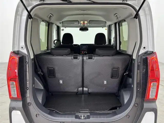 ダイハツ タント ファンクロスターボ 福岡県 2023(令5)年 1.4万km シャイニングホワイトパール 純正ディスプレイオーディオ　/全方位カメラ　/両側パワースライドドア　/衝突軽減システム　/コーナーセンサー　/横滑り防止　/レーンキープ　/アイドリングストップ　/シートヒーター　/純正１５インチＡＷ　/ＬＥＤライト