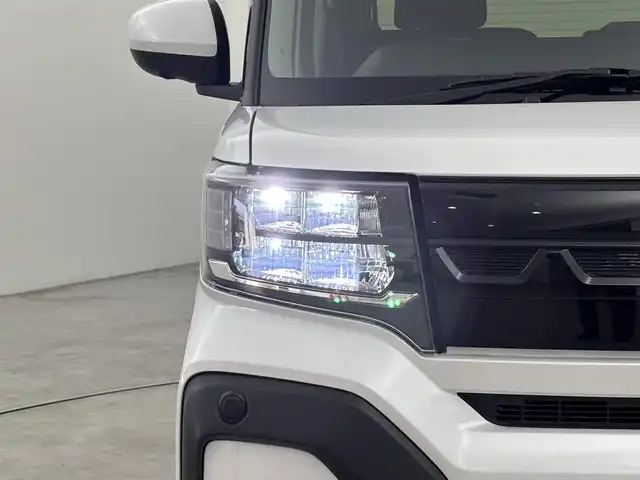 ダイハツ タント ファンクロスターボ 福岡県 2023(令5)年 1.4万km シャイニングホワイトパール 純正ディスプレイオーディオ　/全方位カメラ　/両側パワースライドドア　/衝突軽減システム　/コーナーセンサー　/横滑り防止　/レーンキープ　/アイドリングストップ　/シートヒーター　/純正１５インチＡＷ　/ＬＥＤライト