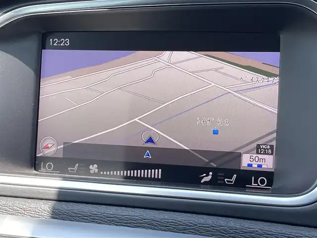 ボルボ Ｖ４０ D4 インスクリプション 三重県 2019(令1)年 4.1万km アイスホワイト 黒革　/ハーマンカードン/純正ナビ　/ＬＥＤライト　/純正ドラレコ　/シートヒーター　/パワーシート　/バックカメラ　/ＥＴＣ　/Ｂｌｕｅｔｏｏｔｈ　/フルセグＴＶ　/純正１７インチアルミ　/ＡＣＣ　/シティセーフティ　/ＢＬＩＳ