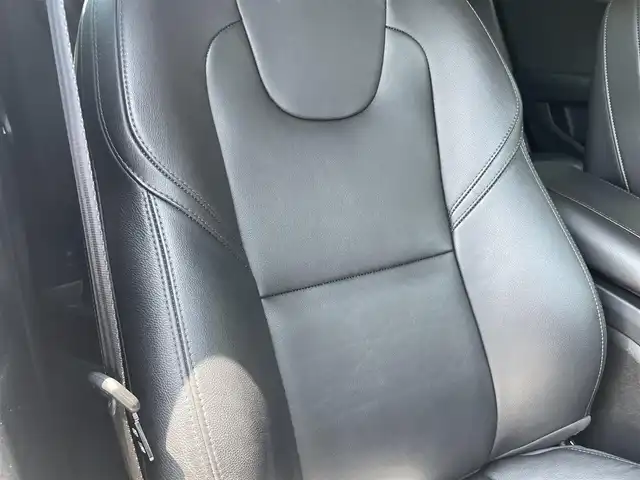ボルボ Ｖ４０ D4 インスクリプション 三重県 2019(令1)年 4.1万km アイスホワイト 黒革　/ハーマンカードン/純正ナビ　/ＬＥＤライト　/純正ドラレコ　/シートヒーター　/パワーシート　/バックカメラ　/ＥＴＣ　/Ｂｌｕｅｔｏｏｔｈ　/フルセグＴＶ　/純正１７インチアルミ　/ＡＣＣ　/シティセーフティ　/ＢＬＩＳ