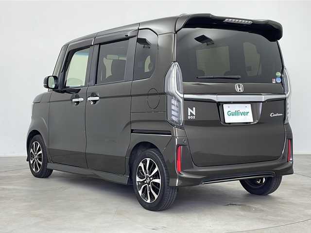 ホンダ Ｎ ＢＯＸ 鹿児島県 2020(令2)年 8.3万km プレミアムグラマラスブロンズP ホンダセンシング/純正8型ナビ/(DVD/CD/BT/フルセグTV/FM/AM)/前後ドライブレコーダー/バックカメラ/ビルドインETC/アダプティブクルーズコントロール/前後コーナーセンサー/両側パワースライドドア/オートライト/オートハイビーム/LEDヘッドライト/ステアリングリモコン/USB入力端子/純正アルミホイール/純正フロアマット/ドアバイザー/横滑り/レーンキープアシスト/プリクラッシュセーフティ