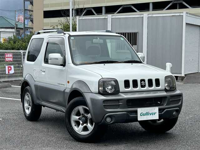 スズキ ジムニー シエラ ランドベンチャー 静岡県 2008(平20)年 3.9万km 白 ユーザー買取車両/ETC/背面タイヤ/ルーフレール/シートヒーター/純性15インチAW/リモコンキー/スペアキー×1/レザーシート/純性フロアマット/4WD/ウィンカーミラー