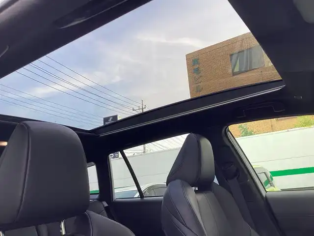 トヨタ カローラ クロス ハイブリッド Z 栃木県 2024(令6)年 1.4万km プラチナホワイトパールマイカ ワンオーナー/プッシュスタート/アラウンドビューカメラ/シートヒーター/レーダークルーズコントロール/ビルトインETC2.0/オートホールド/LEDヘッドライト/シーケンシャルウインカー/ガラスルーフ/LDA/PCS/BSM/PDA/RCTA/RCD/SEA/RSA/PKSB/パワーバックドア/純正18inch/オートエアコン/ドライブモード変更/純正フロアマット