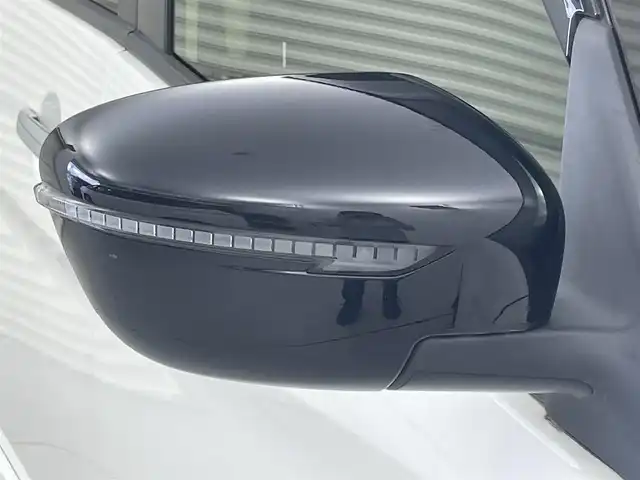 日産 セレナ e－パワー ハイウェイスター V 茨城県 2021(令3)年 5万km ブリリアントホワイトパール 2トーン 純正10型ナビ/フルセグ/社外フリップダウンモニター/プロパイロット/衝突被害軽減ブレーキ/車線逸脱抑制装置/オートマチックハイビーム/クリアランスソナー/BSM/両側電動スライドドア/ETC/ドラレコ/防水シート/純正15インチAW/LEDヘッドライト/スマートキー