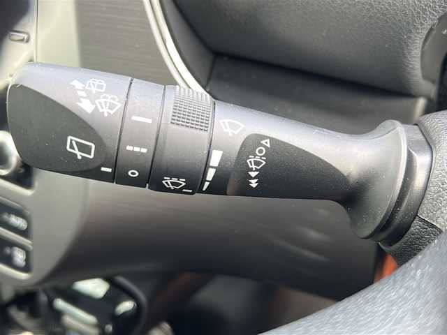 トヨタ プリウス S ツーリングセレ ブラックED 福岡県 2022(令4)年 2.9万km プレシャスブラックパール メーカーオプションディスプレイオーディオ8インチ/(TV/AM/FM/BT)/バックカメラ/テレビキット/トヨタセーフティセンス/社外前後ドラレコ(DC-DR652)/ビルトインETC/D席＋N席シートヒーター/合皮レザーシート/専用LEDヘッド＆フォグランプ/専用LEDアクセサリーランプ/専用17インチアルミホイール/ブラック塗装センターピラーガーニッシュ