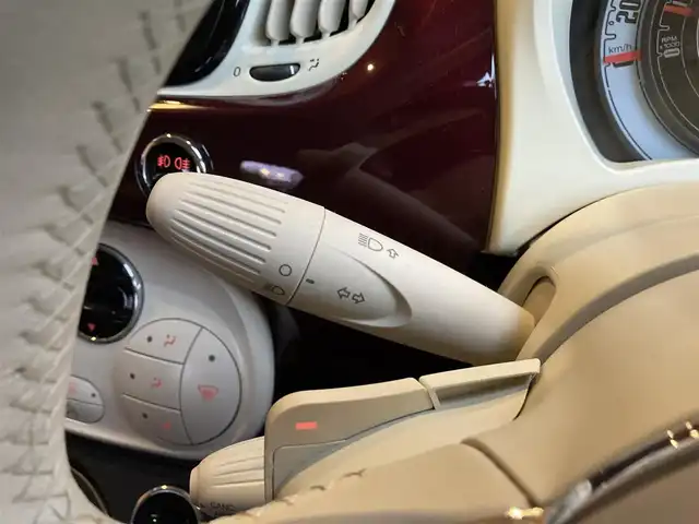 フィアット ５００ エレガンツァ 愛知県 2021(令3)年 2.3万km オペラボルドー 100台限定/純正ディスプレイオーディオ /Bluetooth /AppleCarPlay /AndroidAuto /BETSサウンドスピーカー /HIDヘッドライト /フルオートエアコン /クルーズコントロール /リアパーキングセンサー /ETC /純正15インチAW