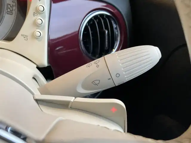 フィアット ５００ エレガンツァ 愛知県 2021(令3)年 2.3万km オペラボルドー 100台限定/純正ディスプレイオーディオ /Bluetooth /AppleCarPlay /AndroidAuto /BETSサウンドスピーカー /HIDヘッドライト /フルオートエアコン /クルーズコントロール /リアパーキングセンサー /ETC /純正15インチAW