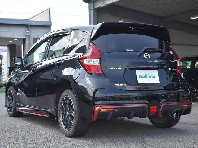 日産 ノート e－パワー ニスモ 福岡県 2019(令1)年 3.1万km スーパーブラック インテリジェントエマージェンシーブレーキ/純正ナビ(MM318D-W)/フルセグTV/アラウンドビューモニター/デジタルインナーミラー/ドライブレコーダー前/LEDヘッドライト/フォグランプ/ステアリングスイッチ/純正16インチアルミホイール/コーナーセンサー/バックセンサー/ETC/純正ドアバイザー/純正フロアマット