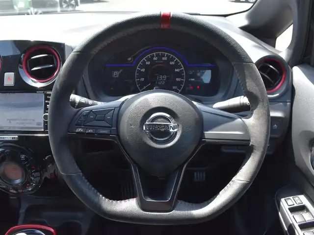 日産 ノート e－パワー ニスモ 福岡県 2019(令1)年 3.1万km スーパーブラック インテリジェントエマージェンシーブレーキ/純正ナビ(MM318D-W)/フルセグTV/アラウンドビューモニター/デジタルインナーミラー/ドライブレコーダー前/LEDヘッドライト/フォグランプ/ステアリングスイッチ/純正16インチアルミホイール/コーナーセンサー/バックセンサー/ETC/純正ドアバイザー/純正フロアマット