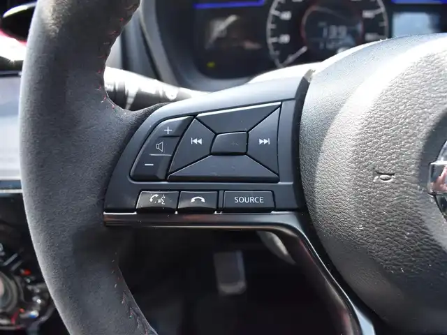 日産 ノート e－パワー ニスモ 福岡県 2019(令1)年 3.1万km スーパーブラック インテリジェントエマージェンシーブレーキ/純正ナビ(MM318D-W)/フルセグTV/アラウンドビューモニター/デジタルインナーミラー/ドライブレコーダー前/LEDヘッドライト/フォグランプ/ステアリングスイッチ/純正16インチアルミホイール/コーナーセンサー/バックセンサー/ETC/純正ドアバイザー/純正フロアマット