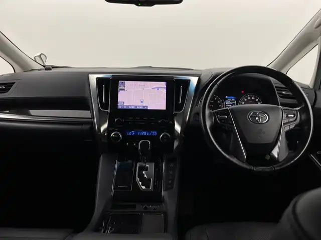 トヨタ アルファード S Cパッケージ 新潟県 2021(令3)年 4.9万km ホワイトパールクリスタルシャイン 4WD/フリップダウンモニター/純正ナビ/　　フルセグ/CD/DVD/BT/バックカメラ/両側パワースライドドア/パワーバックドア/レーダークルーズコントロール/3眼LED/オートマチックハイビーム/レザーシート/パワーシート/メモリーシート/シートヒーター/エアシート/オットマン/純正18インチアルミホイール/ステアリングスイッチ/ステアリングヒーター/スタッドレスタイヤ車載/スマートキー/ビルトインETC2.0