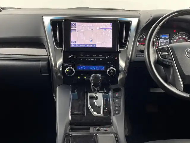 トヨタ アルファード S Cパッケージ 新潟県 2021(令3)年 4.9万km ホワイトパールクリスタルシャイン 4WD/フリップダウンモニター/純正ナビ/　　フルセグ/CD/DVD/BT/バックカメラ/両側パワースライドドア/パワーバックドア/レーダークルーズコントロール/3眼LED/オートマチックハイビーム/レザーシート/パワーシート/メモリーシート/シートヒーター/エアシート/オットマン/純正18インチアルミホイール/ステアリングスイッチ/ステアリングヒーター/スタッドレスタイヤ車載/スマートキー/ビルトインETC2.0