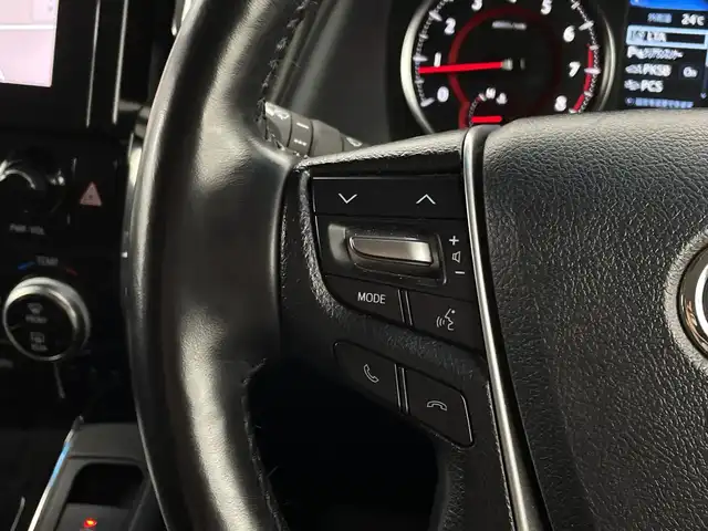 トヨタ アルファード S Cパッケージ 新潟県 2021(令3)年 4.9万km ホワイトパールクリスタルシャイン 4WD/フリップダウンモニター/純正ナビ/　　フルセグ/CD/DVD/BT/バックカメラ/両側パワースライドドア/パワーバックドア/レーダークルーズコントロール/3眼LED/オートマチックハイビーム/レザーシート/パワーシート/メモリーシート/シートヒーター/エアシート/オットマン/純正18インチアルミホイール/ステアリングスイッチ/ステアリングヒーター/スタッドレスタイヤ車載/スマートキー/ビルトインETC2.0