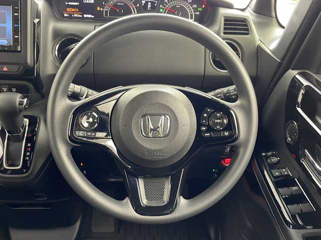 ホンダ Ｎ ＢＯＸ カスタム L 岐阜県 2023(令5)年 0.9万km クリスタルブラックパール ホンダセンシング/衝突軽減ブレーキ/レーンキープアシスト/レーダークルーズコントロール/オートハイビーム/コーナーセンサー/純正7インチナビ/　(AM/FM/CD/DVD/Bluetooth/フルセグTV)/バックカメラ/片側パワースライドドア/LEDヘッドライト/シートヒーター/純正ドライブレコーダー/ビルトインETC/純正アルミホイール/純正フロアマット