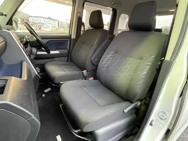 トヨタ タンク カスタムG－T 福岡県 2016(平28)年 9.4万km パールホワイトⅢ 純正SDナビ【NSZT-W66T】/(AM/FM/Bluetooth/CD/DVD/フルセグTV】/バックカメラ/ビルトインETC/両側パワースライドドア/スマートアシストII/・衝突警報機能(対車両・対歩行者)/・衝突回避支援ブレーキ機能(対車両)/・誤発進抑制制御機能/・後方誤発進抑制制御機能/・先行車発進お知らせ機能/クルーズコントロール/コーナーセンサー/盗難防止装置/横滑り防止機能/電格ウィンカーミラー/プッシュスタート/純正フロアマット/純正１５インチアルミホイール/ステアリングスイッチ/フロントフォグランプ/アイドリングストップ/ISOFIX/USB充電ソケット×１/スペアキー×１/ドアバイザー/取扱説明書/保証書