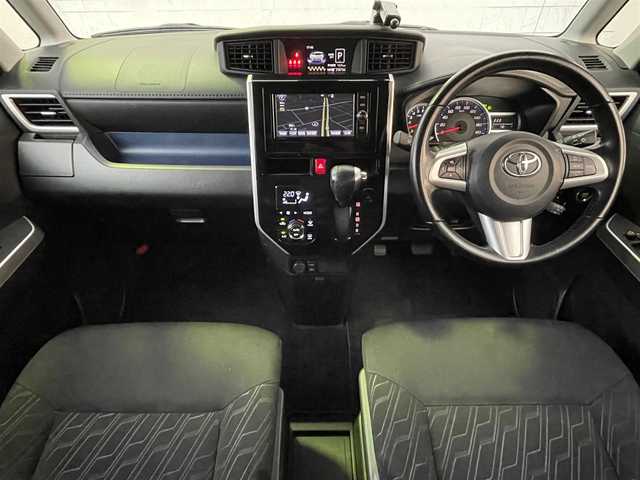 トヨタ タンク カスタムG－T 兵庫県 2016(平28)年 9.4万km パールホワイトⅢ 純正SDナビ【NSZT-W66T】/(AM/FM/Bluetooth/CD/DVD/フルセグTV】/バックカメラ/ビルトインETC/両側パワースライドドア/スマートアシストII/・衝突警報機能(対車両・対歩行者)/・衝突回避支援ブレーキ機能(対車両)/・誤発進抑制制御機能/・後方誤発進抑制制御機能/・先行車発進お知らせ機能/クルーズコントロール/コーナーセンサー/盗難防止装置/横滑り防止機能/電格ウィンカーミラー/プッシュスタート/純正フロアマット/純正１５インチアルミホイール/ステアリングスイッチ/フロントフォグランプ/アイドリングストップ/ISOFIX/USB充電ソケット×１/スペアキー×１/ドアバイザー/取扱説明書/保証書