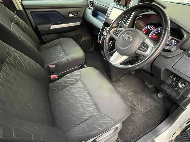 トヨタ タンク カスタムG－T 兵庫県 2016(平28)年 9.4万km パールホワイトⅢ 純正SDナビ【NSZT-W66T】/(AM/FM/Bluetooth/CD/DVD/フルセグTV】/バックカメラ/ビルトインETC/両側パワースライドドア/スマートアシストII/・衝突警報機能(対車両・対歩行者)/・衝突回避支援ブレーキ機能(対車両)/・誤発進抑制制御機能/・後方誤発進抑制制御機能/・先行車発進お知らせ機能/クルーズコントロール/コーナーセンサー/盗難防止装置/横滑り防止機能/電格ウィンカーミラー/プッシュスタート/純正フロアマット/純正１５インチアルミホイール/ステアリングスイッチ/フロントフォグランプ/アイドリングストップ/ISOFIX/USB充電ソケット×１/スペアキー×１/ドアバイザー/取扱説明書/保証書