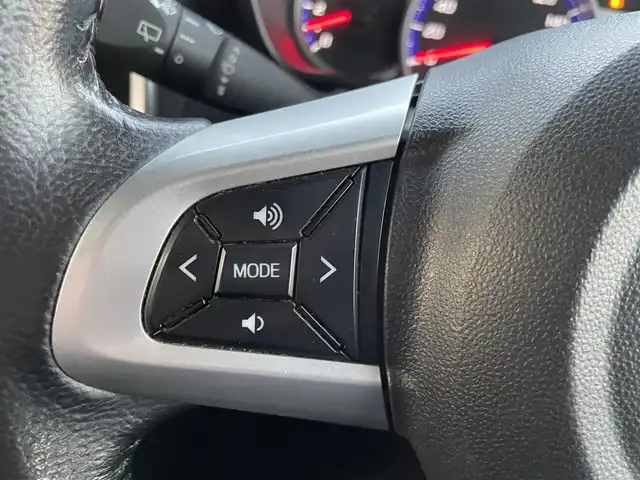 トヨタ タンク カスタムG－T 兵庫県 2016(平28)年 9.4万km パールホワイトⅢ 【(株)IDOMが運営する【じしゃロン姫路店】の自社ローン対象車両になります。こちらは現金ご利用時の価格です。自社ローンご希望の方は別途その旨お申付け下さい。】/純正SDナビ【NSZT-W66T】/(AM/FM/Bluetooth/CD/DVD/フルセグTV】/バックカメラ/ビルトインETC/両側パワースライドドア/スマートアシストII/・衝突警報機能(対車両・対歩行者)/・衝突回避支援ブレーキ機能(対車両)/・誤発進抑制制御機能/・後方誤発進抑制制御機能/・先行車発進お知らせ機能/クルーズコントロール/コーナーセンサー/盗難防止装置/横滑り防止機能/電格ウィンカーミラー/プッシュスタート/純正フロアマット/純正１５インチアルミホイール/ステアリングスイッチ/フロントフォグランプ/アイドリングストップ/ISOFIX/USB充電ソケット×１/スペアキー×１/ドアバイザー/取扱説明書/保証書