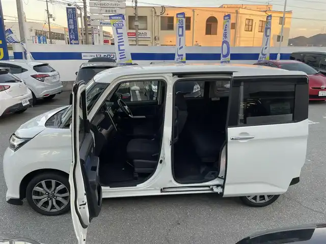 トヨタ タンク カスタムG－T 兵庫県 2016(平28)年 9.4万km パールホワイトⅢ 【(株)IDOMが運営する【じしゃロン姫路店】の自社ローン対象車両になります。こちらは現金ご利用時の価格です。自社ローンご希望の方は別途その旨お申付け下さい。】/純正SDナビ【NSZT-W66T】/(AM/FM/Bluetooth/CD/DVD/フルセグTV】/バックカメラ/ビルトインETC/両側パワースライドドア/スマートアシストII/・衝突警報機能(対車両・対歩行者)/・衝突回避支援ブレーキ機能(対車両)/・誤発進抑制制御機能/・後方誤発進抑制制御機能/・先行車発進お知らせ機能/クルーズコントロール/コーナーセンサー/盗難防止装置/横滑り防止機能/電格ウィンカーミラー/プッシュスタート/純正フロアマット/純正１５インチアルミホイール/ステアリングスイッチ/フロントフォグランプ/アイドリングストップ/ISOFIX/USB充電ソケット×１/スペアキー×１/ドアバイザー/取扱説明書/保証書