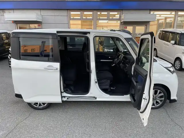 トヨタ タンク カスタムG－T 兵庫県 2016(平28)年 9.4万km パールホワイトⅢ 【(株)IDOMが運営する【じしゃロン姫路店】の自社ローン対象車両になります。こちらは現金ご利用時の価格です。自社ローンご希望の方は別途その旨お申付け下さい。】/純正SDナビ【NSZT-W66T】/(AM/FM/Bluetooth/CD/DVD/フルセグTV】/バックカメラ/ビルトインETC/両側パワースライドドア/スマートアシストII/・衝突警報機能(対車両・対歩行者)/・衝突回避支援ブレーキ機能(対車両)/・誤発進抑制制御機能/・後方誤発進抑制制御機能/・先行車発進お知らせ機能/クルーズコントロール/コーナーセンサー/盗難防止装置/横滑り防止機能/電格ウィンカーミラー/プッシュスタート/純正フロアマット/純正１５インチアルミホイール/ステアリングスイッチ/フロントフォグランプ/アイドリングストップ/ISOFIX/USB充電ソケット×１/スペアキー×１/ドアバイザー/取扱説明書/保証書