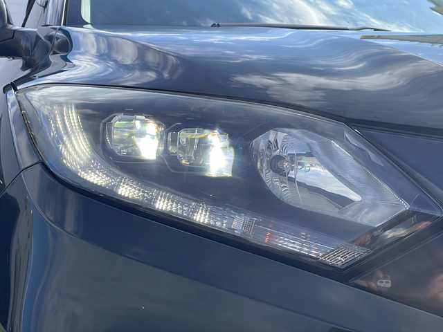 ホンダ ヴェゼル ハイブリッド Z 熊本県 2015(平27)年 9万km ミスティックグリーンパール (株)IDOMが運営する【じしゃロン熊本店】の自社ローン対象車両になります。こちらは現金ご利用時の価格です。自社ローンご希望の方は別途その旨お申付け下さい。/純正ナビ（ＣＤ　ＤＶＤ　フルセグＴＶ　ＢＴ）　/バックカメラ　/クルーズコントロール　/ビルトインＥＴＣ　/ジャズブラウン内装　/シートヒーター　/Ｗ＋サイドエアバッグ　/カーテンエアバッグ　/ルーフレール