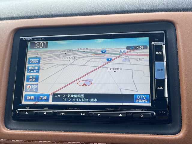 ホンダ ヴェゼル ハイブリッド Z 熊本県 2015(平27)年 9万km ミスティックグリーンパール (株)IDOMが運営する【じしゃロン熊本店】の自社ローン対象車両になります。こちらは現金ご利用時の価格です。自社ローンご希望の方は別途その旨お申付け下さい。/純正ナビ（ＣＤ　ＤＶＤ　フルセグＴＶ　ＢＴ）　/バックカメラ　/クルーズコントロール　/ビルトインＥＴＣ　/ジャズブラウン内装　/シートヒーター　/Ｗ＋サイドエアバッグ　/カーテンエアバッグ　/ルーフレール