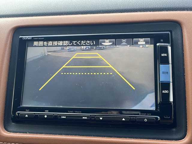 ホンダ ヴェゼル ハイブリッド Z 熊本県 2015(平27)年 9万km ミスティックグリーンパール (株)IDOMが運営する【じしゃロン熊本店】の自社ローン対象車両になります。こちらは現金ご利用時の価格です。自社ローンご希望の方は別途その旨お申付け下さい。/純正ナビ（ＣＤ　ＤＶＤ　フルセグＴＶ　ＢＴ）　/バックカメラ　/クルーズコントロール　/ビルトインＥＴＣ　/ジャズブラウン内装　/シートヒーター　/Ｗ＋サイドエアバッグ　/カーテンエアバッグ　/ルーフレール