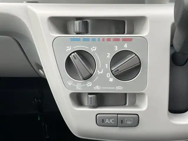 ダイハツ ミラ イース X SAⅢ 新潟県 2019(平31)年 1.4万km パールホワイトⅢ ４WD/メモリナビ/ワンセグテレビ/バックカメラ/アイドリングストップ/ドアバイザー/コーナーセンサー/オートハイビーム/レベライザー/衝突軽減