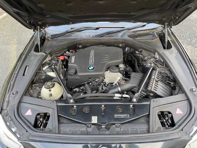 ＢＭＷ ５２３ｉ イノベーター 茨城県 2014(平26)年 0.1千km サファイアブラックP ワンオーナー/純正ナビ【CD/DVD/AUX/BT/フルセグ】/サンルーフ/レザーシート/クルーズコントロール/バックカメラ/車線逸脱警告システム/インテリジェントセーフティ/パワーシート（D席+N席）/メモリシート/シートヒーター/ドライブレコーダー/LEDライト/フォグランプ/コーナーセンサー/ターボ/保証書/取り扱い説明書