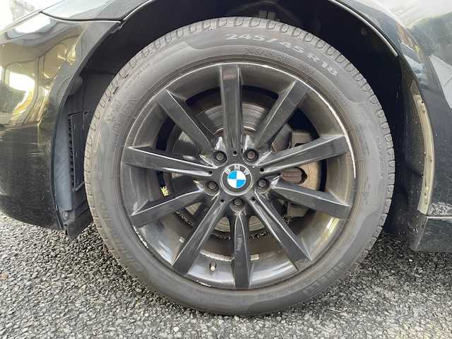 ＢＭＷ ５２３ｉ イノベーター 茨城県 2014(平26)年 0.1千km サファイアブラックP ワンオーナー/純正ナビ【CD/DVD/AUX/BT/フルセグ】/サンルーフ/レザーシート/クルーズコントロール/バックカメラ/車線逸脱警告システム/インテリジェントセーフティ/パワーシート（D席+N席）/メモリシート/シートヒーター/ドライブレコーダー/LEDライト/フォグランプ/コーナーセンサー/ターボ/保証書/取り扱い説明書