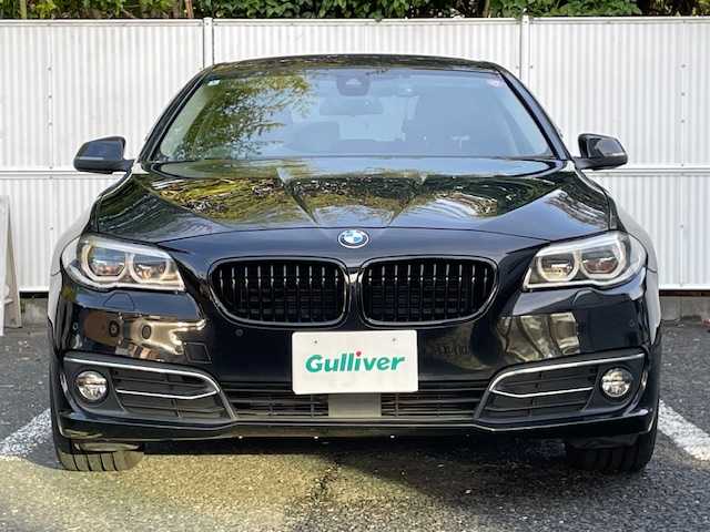 ＢＭＷ ５２３ｉ イノベーター 茨城県 2014(平26)年 0.1千km サファイアブラックP ワンオーナー/純正ナビ【CD/DVD/AUX/BT/フルセグ】/サンルーフ/レザーシート/クルーズコントロール/バックカメラ/車線逸脱警告システム/インテリジェントセーフティ/パワーシート（D席+N席）/メモリシート/シートヒーター/ドライブレコーダー/LEDライト/フォグランプ/コーナーセンサー/ターボ/保証書/取り扱い説明書