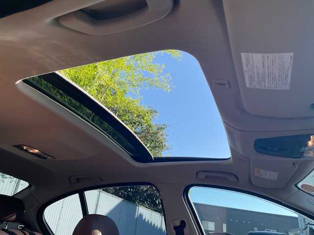 ＢＭＷ ５２３ｉ イノベーター 茨城県 2014(平26)年 0.1千km サファイアブラックP ワンオーナー/純正ナビ【CD/DVD/AUX/BT/フルセグ】/サンルーフ/レザーシート/クルーズコントロール/バックカメラ/車線逸脱警告システム/インテリジェントセーフティ/パワーシート（D席+N席）/メモリシート/シートヒーター/ドライブレコーダー/LEDライト/フォグランプ/コーナーセンサー/ターボ/保証書/取り扱い説明書