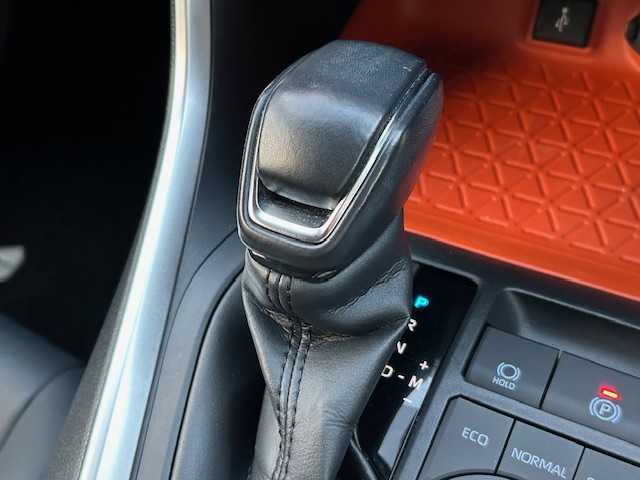 トヨタ ＲＡＶ４ アドベンチャー 栃木県 2021(令3)年 6.7万km アッシュグレーメタリック/アティチュードブラックマイカ 2トーン トヨタセーフティセンス/純正ディスプレイオーディオ/Bluetooth/USB接続/バックカメラ/ビルトインETC/ドライブレコーダー/合皮スポーティシート/パワーシート/レーダークルーズコントロール/クリアランスソナー/ブラインドスポットモニター/LEDヘッドライト/フォグランプ/オートハイビーム/スマートキー×2/プッシュスタート/純正19インチAW/純正フロアマット/サイド/カーテンエアバッグ