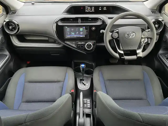 トヨタ アクア S 新潟県 2018(平30)年 4.4万km コバルトブルーメタリック 社外SDナビ(CN-RA04WD)/CD/DVD/BT/フルセグテレビ/バックカメラ/ETC/ドライブレコーダー/衝突被害軽減ブレーキ/レーンキープアシスト/シートヒーター/ステアリングスイッチ/スマートキー/プッシュスタート/オートライト/オートハイビーム/社外15インチアルミホイール