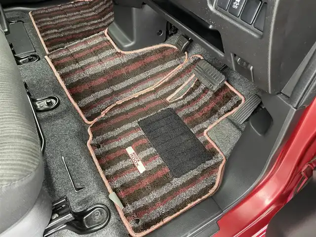 日産 デイズ ルークス HWS X Vセレクション 大阪府 2016(平28)年 6.7万km スパークリングレッド/ブラック エマージェンシーブレーキサポート　純正７インチナビ　アラウンドビューモニター　ＬＥＤ　ベンチシート　純正１５インチＡＷ　ドライブレコーダー　プッシュスタート　スマートキー　フォグランプ　禁煙車