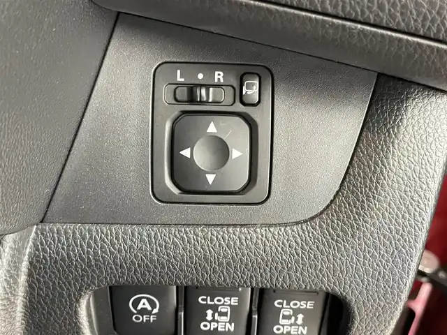 日産 デイズ ルークス HWS X Vセレクション 大阪府 2016(平28)年 6.7万km スパークリングレッド/ブラック エマージェンシーブレーキサポート　純正７インチナビ　アラウンドビューモニター　ＬＥＤ　ベンチシート　純正１５インチＡＷ　ドライブレコーダー　プッシュスタート　スマートキー　フォグランプ　禁煙車