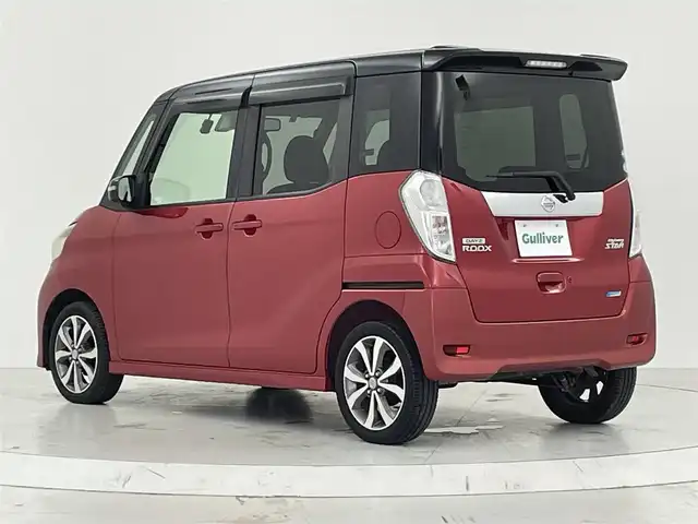 日産 デイズ ルークス HWS X Vセレクション 大阪府 2016(平28)年 6.7万km スパークリングレッド/ブラック エマージェンシーブレーキサポート/純正７インチナビ/CD/DVD/BT/フルセグ/アラウンドビューモニター/LＥＤ/ベンチシート/純正１５インチＡＷ/ドライブレコーダー/プッシュスタート/スマートキー/フォグランプ/禁煙車