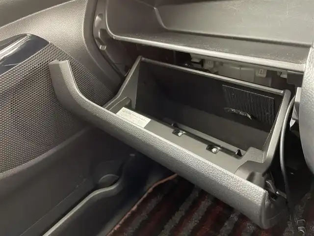 日産 デイズ ルークス HWS X Vセレクション 大阪府 2016(平28)年 6.7万km スパークリングレッド/ブラック エマージェンシーブレーキサポート/純正７インチナビ/CD/DVD/BT/フルセグ/アラウンドビューモニター/LＥＤ/ベンチシート/純正１５インチＡＷ/ドライブレコーダー/プッシュスタート/スマートキー/フォグランプ/禁煙車