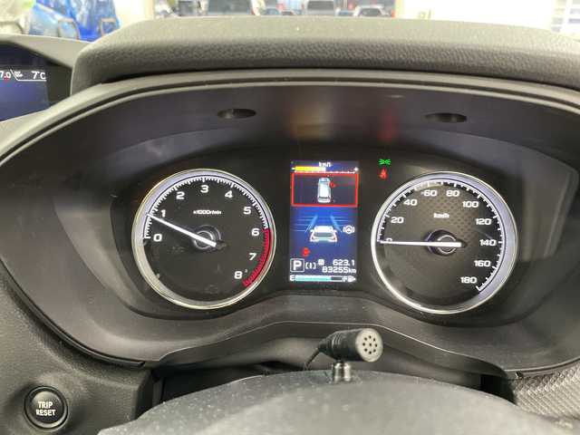 スバル フォレスター プレミアム 道央・札幌 2019(平31)年 8.4万km クリスタルホワイトP ・4WD  /アイサイト/・純正ナビ　フルセグ/BT/CD/SD/・バックカメラ/・サンルーフ/・レーダークルーズコントロール/・ブラインドスポットモニター/・ハーフレザーシート/・シートヒーター/前席パワーシート/・パワーバックドア/・ステアリングスイッチ/パドルシフト/・D席メモリシート/・ステアリングヒーター/・LEDオートライト/オートライト/・プッシュスタート/・アイドリングストップ/・ETC/・ルーフレール/・純正ドライブレコーダー/・電動格納ミラー