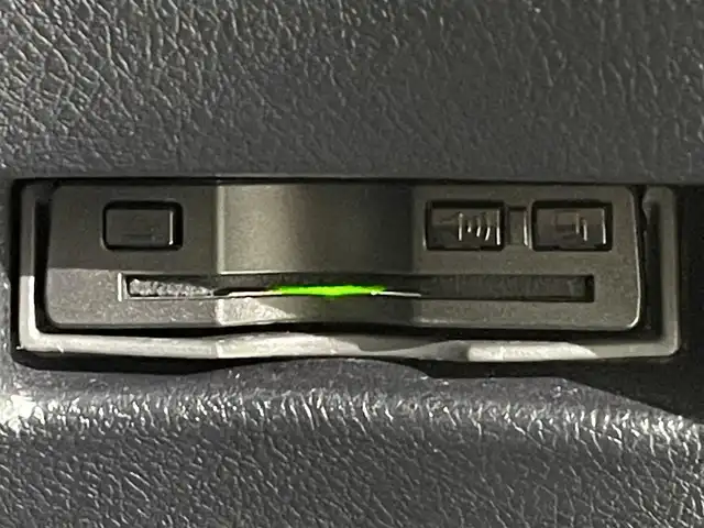 トヨタ シエンタ G クエロ 愛知県 2019(平31)年 4.6万km ヴィンテージブラウンパールクリスタルシャイン 純正ナビ/純正15インチオプションアルミホイール/衝突軽減ブレーキ/両側電動スライドドア/シートヒーター/ビルトインETC/LEDヘッドライト/バックカメラ/ステアリングヒーター/フルセグTV/Bluetooth/コーナーセンサー/レーンキープアシスト/オートハイビーム/プッシュスタート/スマートキー/スペアキー/CD/DVD再生/アイドリングストップ/ミュージックサーバー/純正フロアマット/オートライト/禁煙車/ハーフレザーシート/ウィンカーミラー/電動格納ミラー/横滑り防止装置/パーキングサポートブレーキ/先行車発進