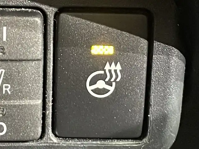 トヨタ シエンタ G クエロ 愛知県 2019(平31)年 4.6万km ヴィンテージブラウンパールクリスタルシャイン 純正ナビ/純正15インチオプションアルミホイール/衝突軽減ブレーキ/両側電動スライドドア/シートヒーター/ビルトインETC/LEDヘッドライト/バックカメラ/ステアリングヒーター/フルセグTV/Bluetooth/コーナーセンサー/レーンキープアシスト/オートハイビーム/プッシュスタート/スマートキー/スペアキー/CD/DVD再生/アイドリングストップ/ミュージックサーバー/純正フロアマット/オートライト/禁煙車/ハーフレザーシート/ウィンカーミラー/電動格納ミラー/横滑り防止装置/パーキングサポートブレーキ/先行車発進