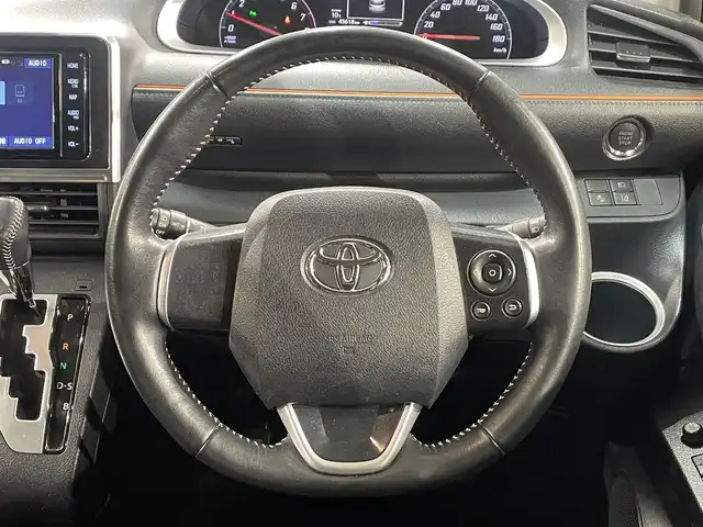 トヨタ シエンタ G クエロ 愛知県 2019(平31)年 4.6万km ヴィンテージブラウンパールクリスタルシャイン 純正ナビ/純正15インチオプションアルミホイール/衝突軽減ブレーキ/両側電動スライドドア/シートヒーター/ビルトインETC/LEDヘッドライト/バックカメラ/ステアリングヒーター/フルセグTV/Bluetooth/コーナーセンサー/レーンキープアシスト/オートハイビーム/プッシュスタート/スマートキー/スペアキー/CD/DVD再生/アイドリングストップ/ミュージックサーバー/純正フロアマット/オートライト/禁煙車/ハーフレザーシート/ウィンカーミラー/電動格納ミラー/横滑り防止装置/パーキングサポートブレーキ/先行車発進