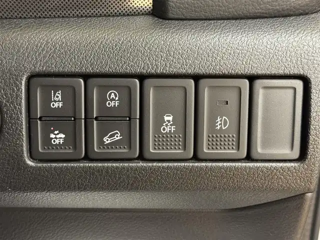 スズキ エスクード 1．4 ターボ 群馬県 2020(令2)年 4.4万km クールホワイトパール スズキセーフティサポート/デュアルセンサーブレーキサポート/誤発信抑制機能/アダプティブクルーズコントロール/車線逸脱警報機能/車線逸脱抑制機能/ふらつき警報機能/先行車発進お知らせ機能/ブラインドスポットモニター/ヒルディスタートコントロール/ヒーテッドドアミラー/純正8インチナビ/　フルセグ/BT/CD/DVD/SD/USB/4WD/シートヒーター/ハーフレザーシート/LEDヘッドライト/フォグランプ/バックカメラ/純正フロアマット/純正17インチAW/ステアリングスイッチ/パドルシフト/ETC/ドライブレコーダー/プッシュスタート/スマートキー