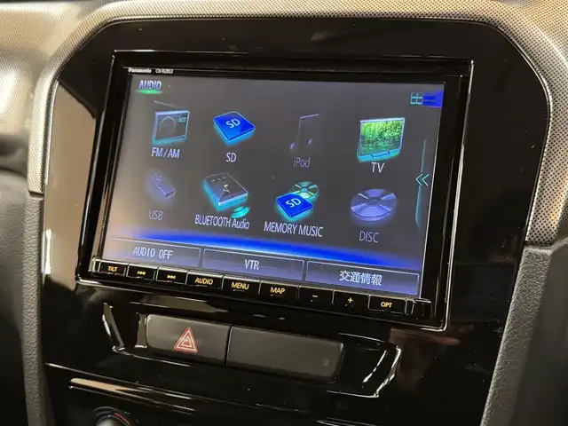 スズキ エスクード 1．4 ターボ 群馬県 2020(令2)年 4.4万km クールホワイトパール スズキセーフティサポート/デュアルセンサーブレーキサポート/誤発信抑制機能/アダプティブクルーズコントロール/車線逸脱警報機能/車線逸脱抑制機能/ふらつき警報機能/先行車発進お知らせ機能/ブラインドスポットモニター/ヒルディスタートコントロール/ヒーテッドドアミラー/純正8インチナビ/　フルセグ/BT/CD/DVD/SD/USB/4WD/シートヒーター/ハーフレザーシート/LEDヘッドライト/フォグランプ/バックカメラ/純正フロアマット/純正17インチAW/ステアリングスイッチ/パドルシフト/ETC/ドライブレコーダー/プッシュスタート/スマートキー