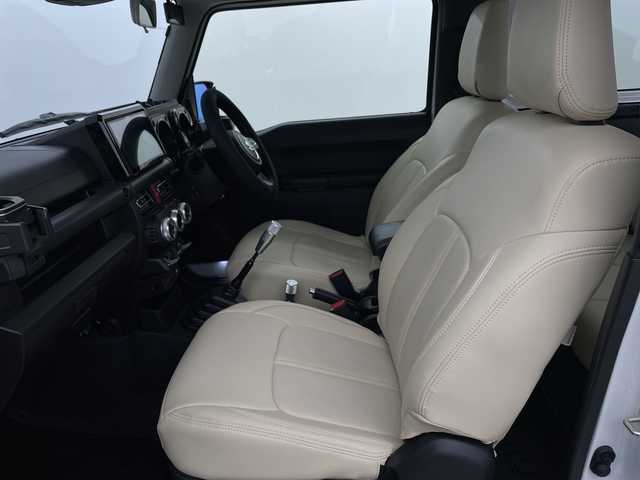 スズキ ジムニー シエラ JC 新潟県 2023(令5)年 2.4万km ピュアホワイトP 【４ＷＤ】/ワンオーナー/デュアルセンサーブレーキサポート/メモリーナビ/フルセグ＆ＤＶＤ＆ＢＴ/前後ドライブレコーダー/ビルシュタインショック/柿本マフラー/リアスポイラー/社外シフトノブ/社外レーダー/社外テール/社外グリル/社外ライト/純正１５インチアルミ/ＥＴＣ/バックモニター/シートヒーター/スマートキー/スペアキー/革巻ステアリング/クルーズコントロール/保証書＆整備手帳＆取説/