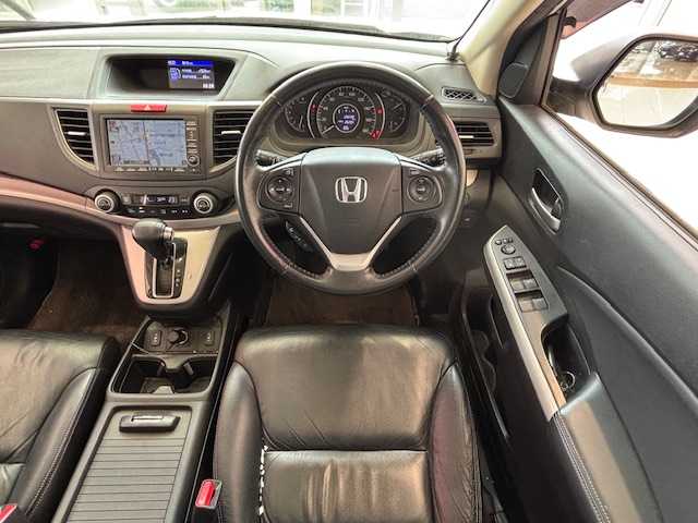ホンダ ＣＲ－Ｖ 20G 埼玉県 2012(平24)年 12.9万km ホワイトオーキッドパール サンルーフ/純正HDDナビ/　　CD/DVD/フルセグTV/バックカメラ/クルーズコントロール/HIDオートライト/レザーシート/パワーシート/シートヒーター/純正17インチAW/ステアリングスイッチ/プッシュスタート/ETC/禁煙車