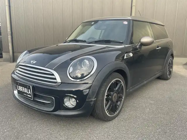 ＭＩＮＩ ミニ クラブマン クーパー 香川県 2014(平26)年 13.1万km ミッドナイト・ブラック・メタリック グレード:ボンドストリート/パドルシフト/社外HDDナビ（AVIC-ZH0007)/黒革/シートヒーター/純正17インチアルミ/ETC