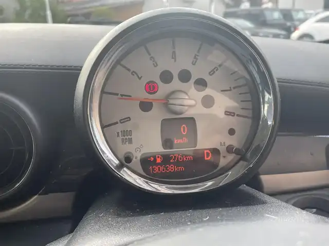 ＭＩＮＩ ミニ クラブマン クーパー 香川県 2014(平26)年 13.1万km ミッドナイト・ブラック・メタリック グレード:ボンドストリート/パドルシフト/社外HDDナビ（AVIC-ZH0007)/黒革/シートヒーター/純正17インチアルミ/ETC