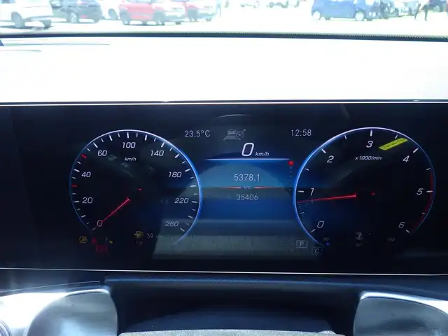メルセデス・ベンツ ＧＬＢ２００ｄ 千葉県 2021(令3)年 3.6万km 青 235/55R18/アクティブセーフティブレーキ/アクティブレーンキーピングアシスト/レーンチェンジアシスト/ブラインドスポットアシスト/アテンションアシスト/ディストロニック/パワーバックドア/ハーフレザーシート/前席パワーシート/シートヒーター/純正HDDナビ/地デジTV/【Bluetooth接続】/360°カメラ/リバース連動ドアミラー（左）/ドライブレコーダー（前後撮影）/革巻きステアリング/ステアリングスイッチ/ETC（2.0）/LEDヘッドライト/ウインカーミラー/パークトロニック/純正18インチアルミホイル/サイド/カーテンエアバッグ/キーレスゴー